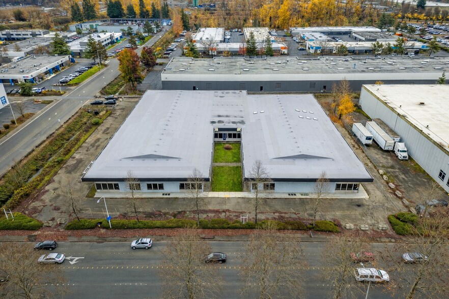 More Photos Of 950 Andover Park E, Tukwila Flex For Lease