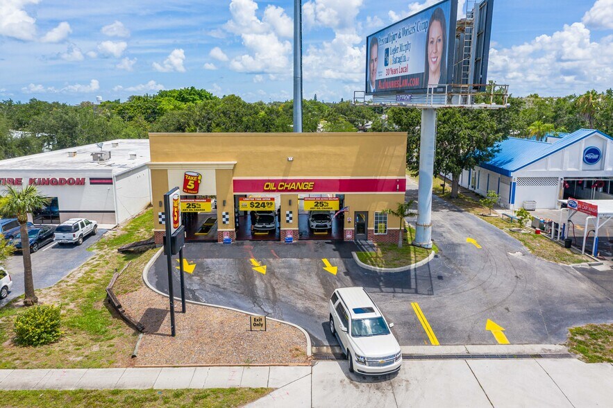 More Photos Of 5202 Cortez Rd W, Bradenton Auto Repair For Sale