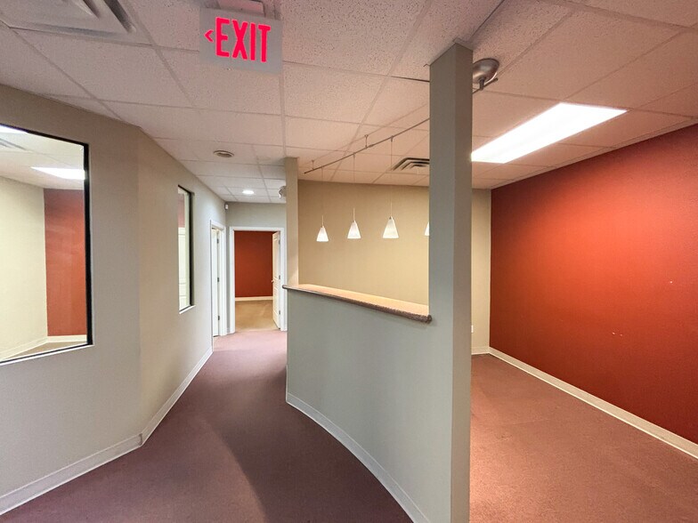 More Photos Of 431 S Jefferson Ave, Springfield Apartments For Lease