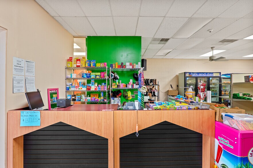 More Photos Of 2935 New Leicester Hwy, Leicester Showroom For Sale