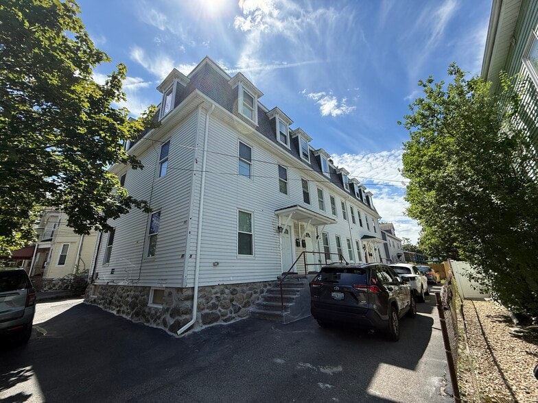 Primary Photo Of 81 Alder St, Waltham Apartments For Sale