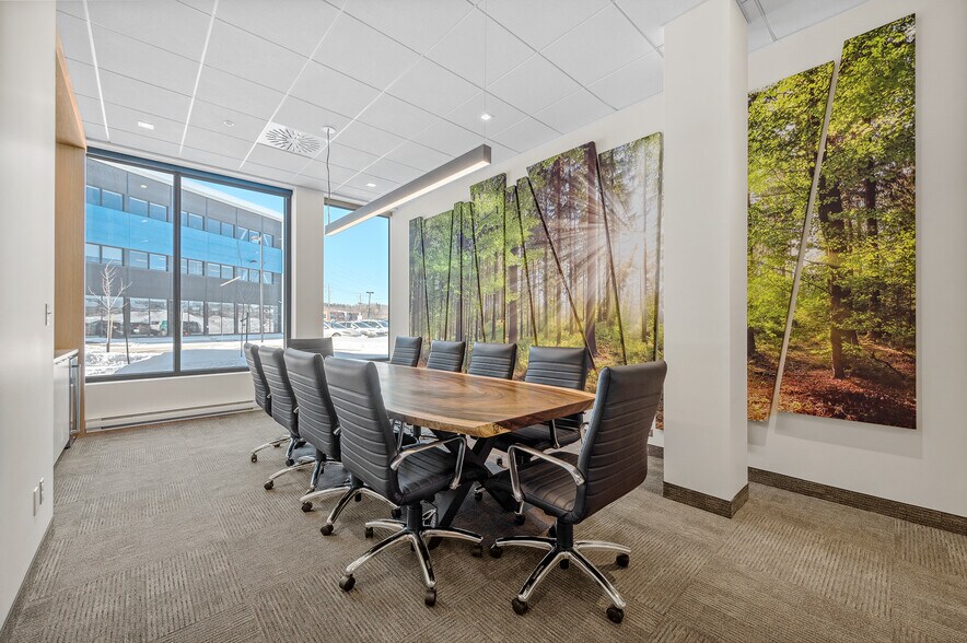 More Photos Of 1280 Rue Du Blizzard, Québec Office Residential For Lease