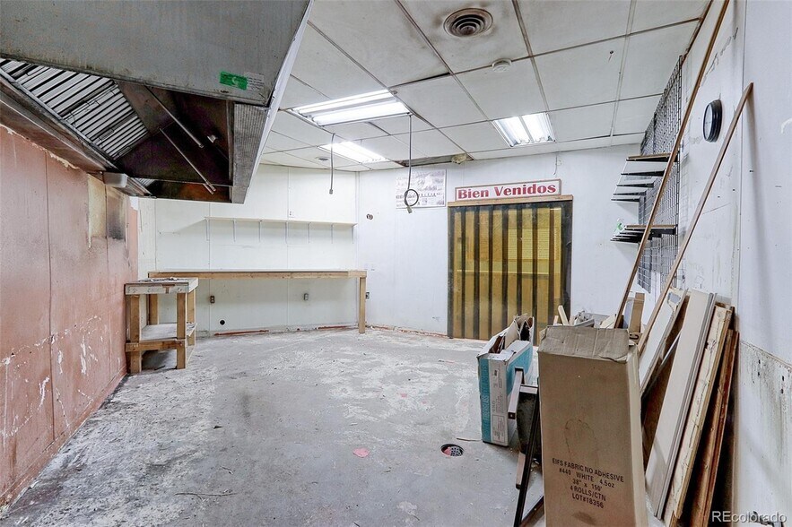 More Photos Of 602 Cedar St, Hudson Restaurant For Sale