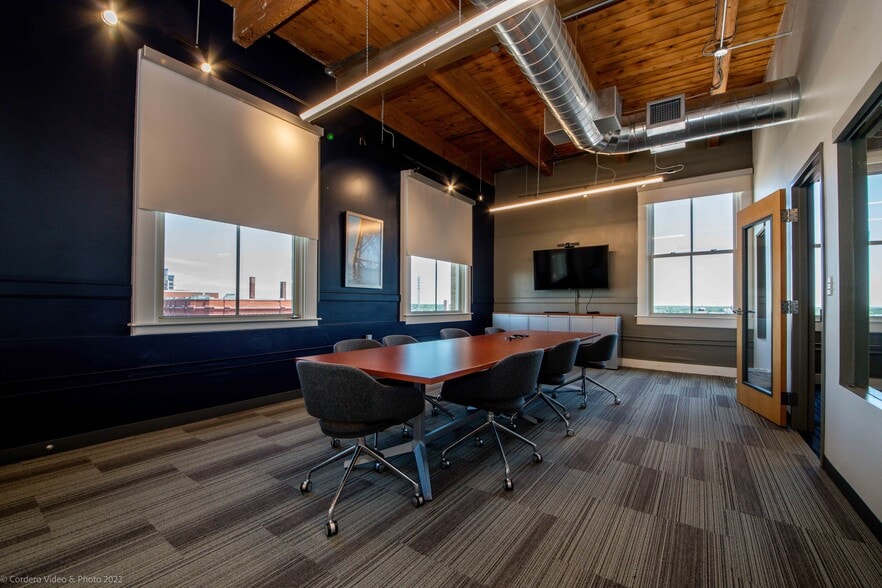 More Photos Of 555 Pleasant St, New Bedford Office For Sale