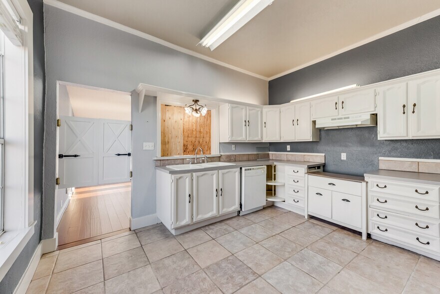 More Photos Of 1271 S State Highway 205, Rockwall Office Residential For Lease