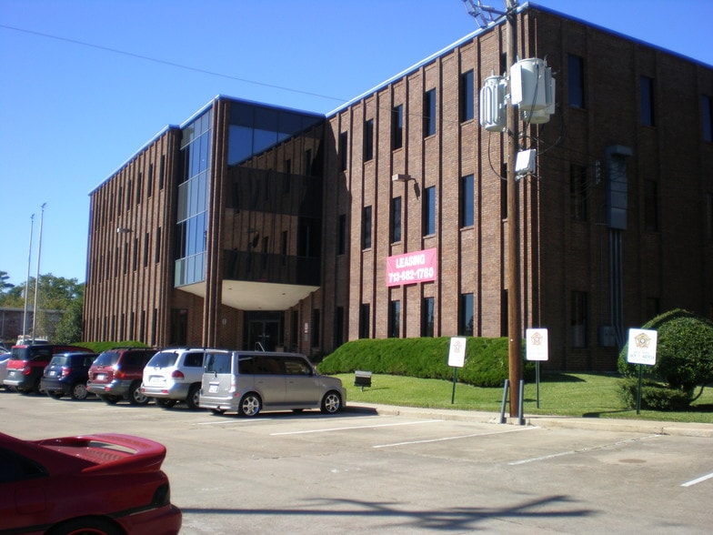 More Photos Of 9610 Long Point Rd, Houston Office For Lease