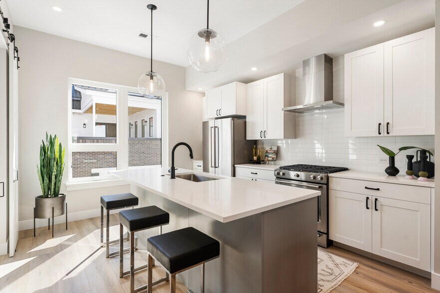 More Photos Of 8220 & 8240 E 36th Ave, Denver Apartments For Sale