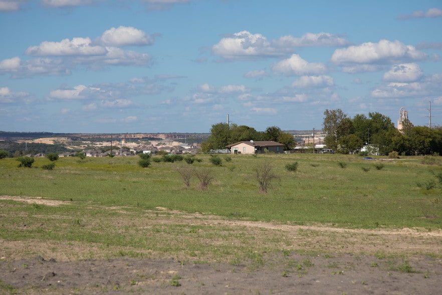 More Photos Of 25090 Interstate 35 N & Eckhardt Rd, Schertz Land For Sale