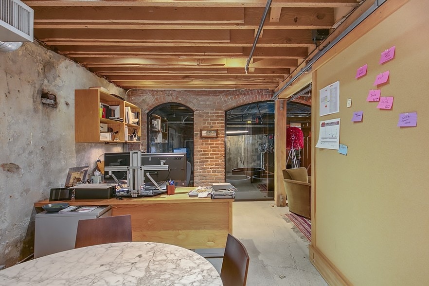 More Photos Of 314 1st Ave S, Seattle Storefront Retail Office For Lease