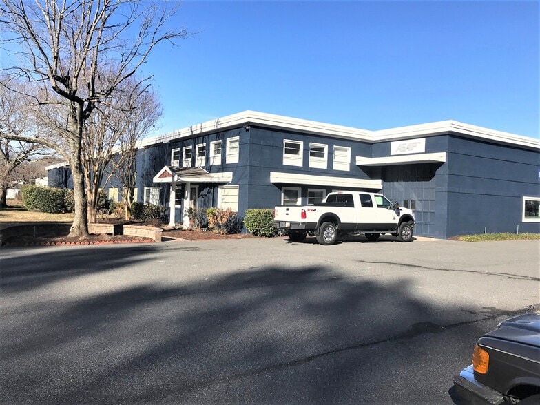 More Photos Of 28370 Saint Michaels Rd, Easton Warehouse For Lease