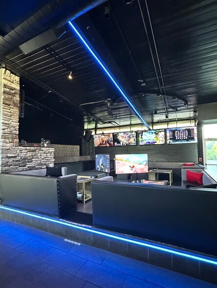 More Photos Of 832 Seigle Ave, Charlotte Restaurant For Lease