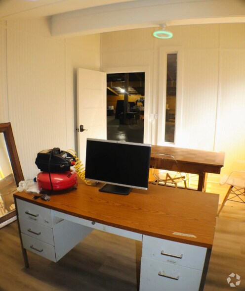 More Photos Of 1291 Eddy Scant City Rd, Arab Warehouse For Sale