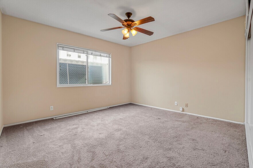 More Photos Of 16 38th Pl, Long Beach Apartments For Sale