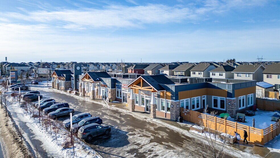 More Photos Of 3142 142 St NW, Edmonton Storefront For Lease