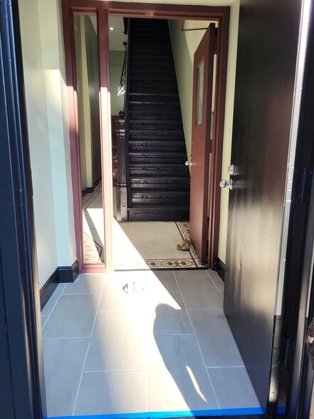 More Photos Of 3208 3rd Ave, Bronx Office For Lease