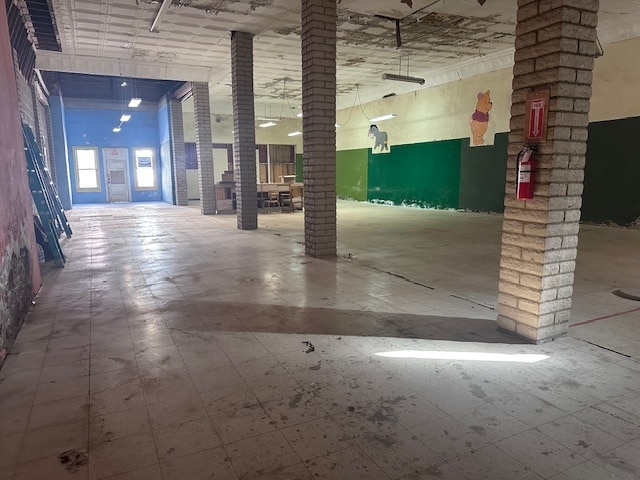 More Photos Of 287 Chase Creek St, Clifton Auto Dealership For Sale