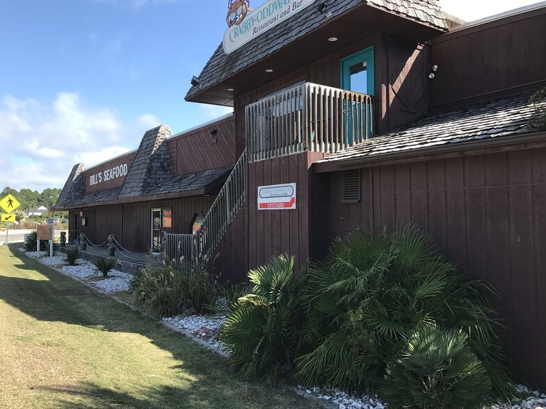 More Photos Of 310 Sunset Blvd N, Sunset Beach Restaurant For Sale