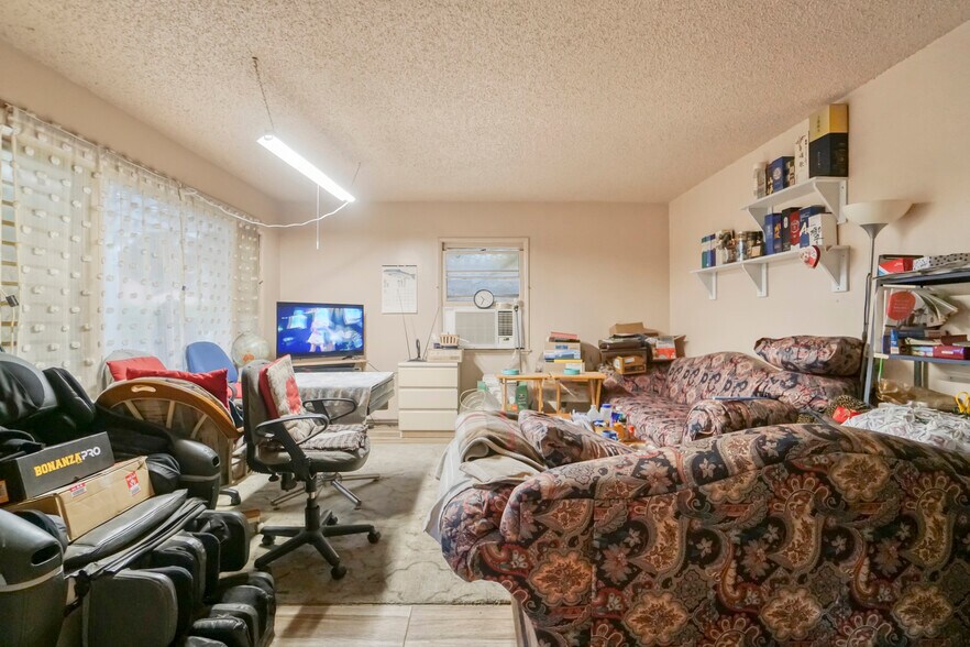 More Photos Of 2714 New Jersey St, Los Angeles Multifamily For Sale