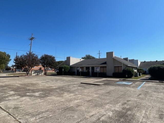 More Photos Of 1867 Avenue of America, Monroe Medical For Sale