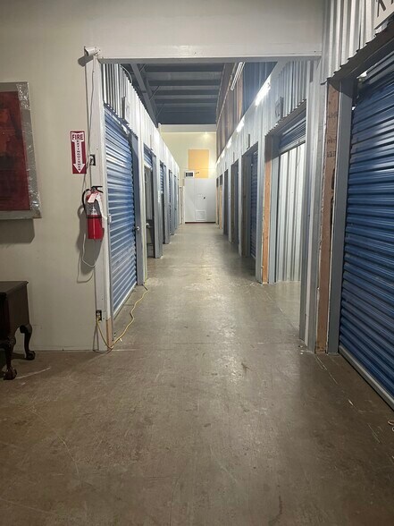 More Photos Of 36 Sam Pearl Blvd, Brownsville Self Storage For Sale