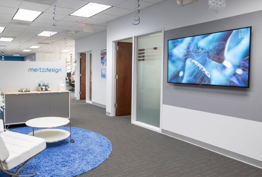 More Photos Of 9395 Kenwood Rd, Blue Ash Medical For Lease