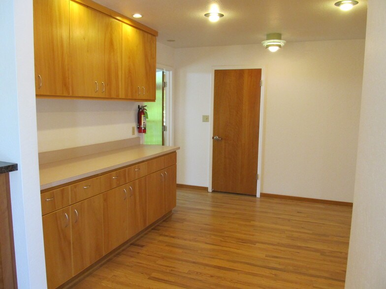 More Photos Of 111 Margaret Ln, Grass Valley Office For Sale