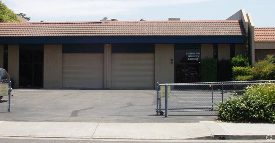 Primary Photo Of 90 Railway Ave, Campbell Showroom For Lease