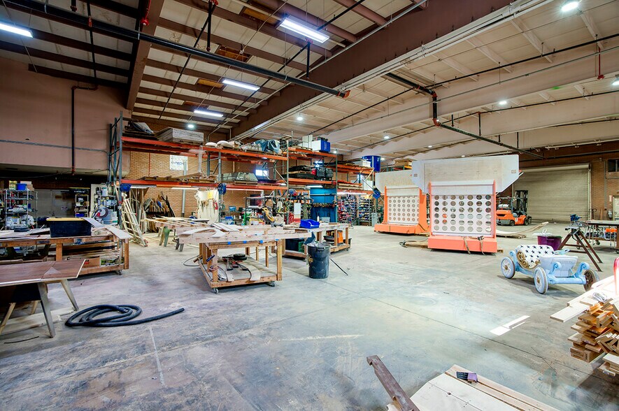 More Photos Of 1614 W Roosevelt St, Phoenix Light Manufacturing For Sale