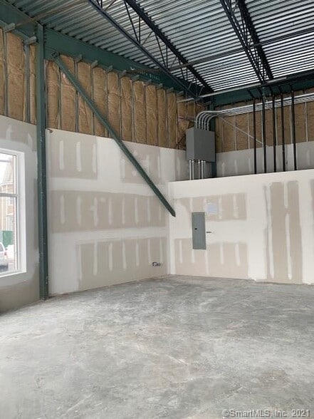 More Photos Of 937 State St, Bridgeport Storefront For Lease