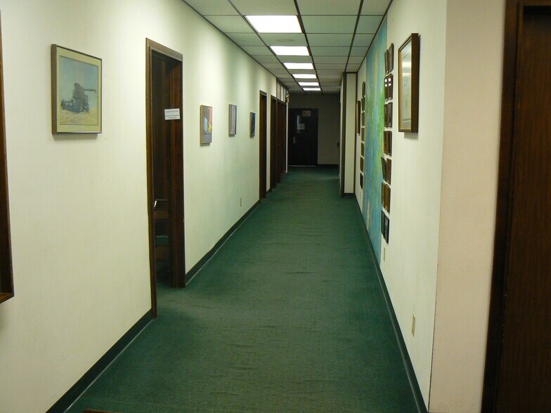 More Photos Of 2425 E Magnesium Rd, Spokane Office For Lease