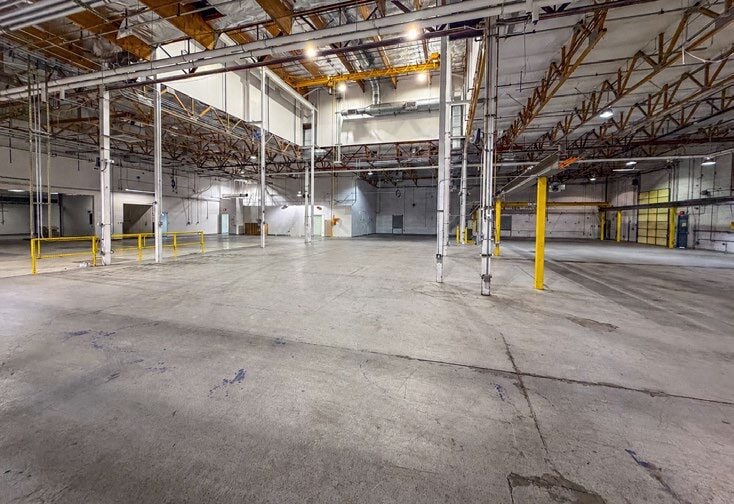 More Photos Of 6145 W Detroit St, Chandler Manufacturing For Lease