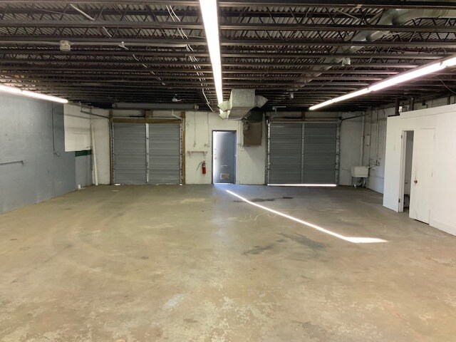 More Photos Of 1633-1639 E Ayre St, Newport Warehouse For Lease