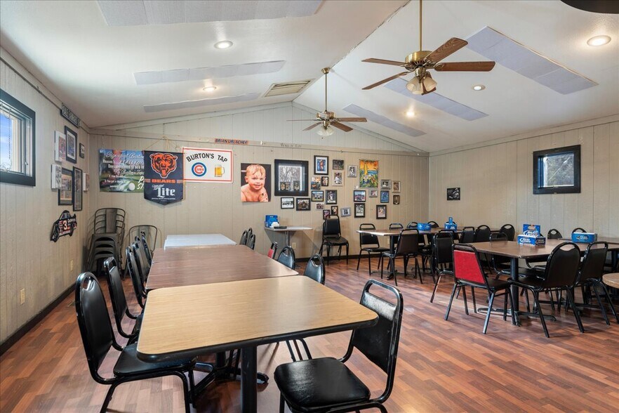 More Photos Of 104 Taylorville Rd, Taylorville Restaurant For Sale