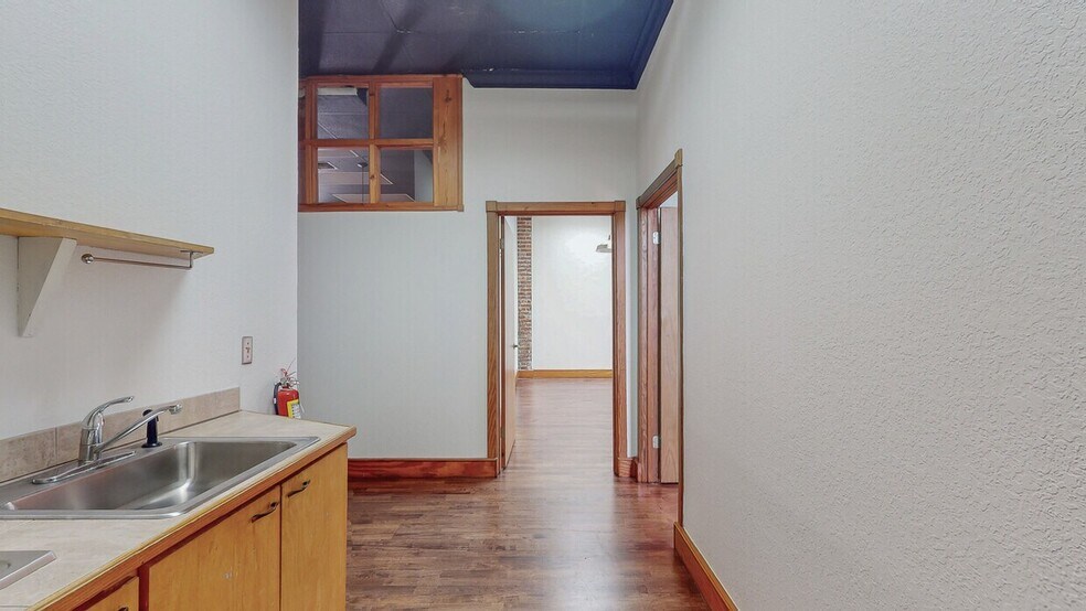 More Photos Of 306 E Tyler St, Tampa Medical For Lease
