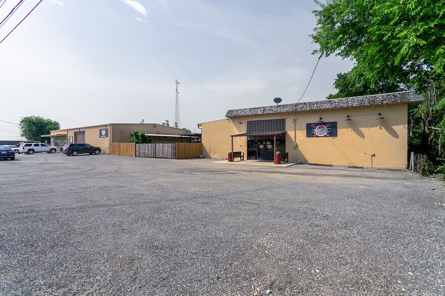 More Photos Of 125 W Highway 171, Godley Freestanding For Sale