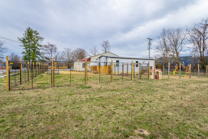 More Photos Of 8995 Dayton Pike, Soddy Daisy Restaurant For Sale