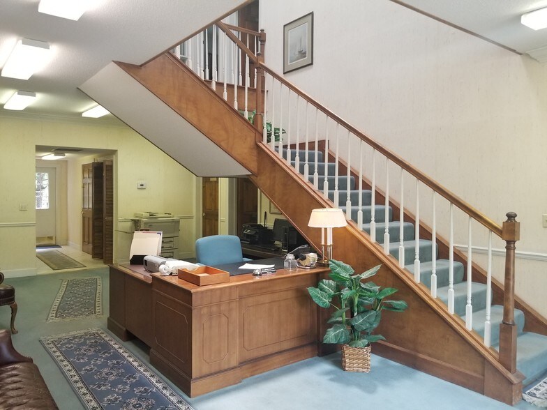 More Photos Of 5 Clifford Dr, Shalimar Office For Sale