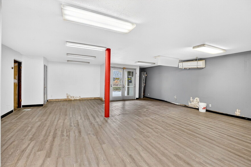 More Photos Of 814 E 2nd St, Newberg Office For Sale