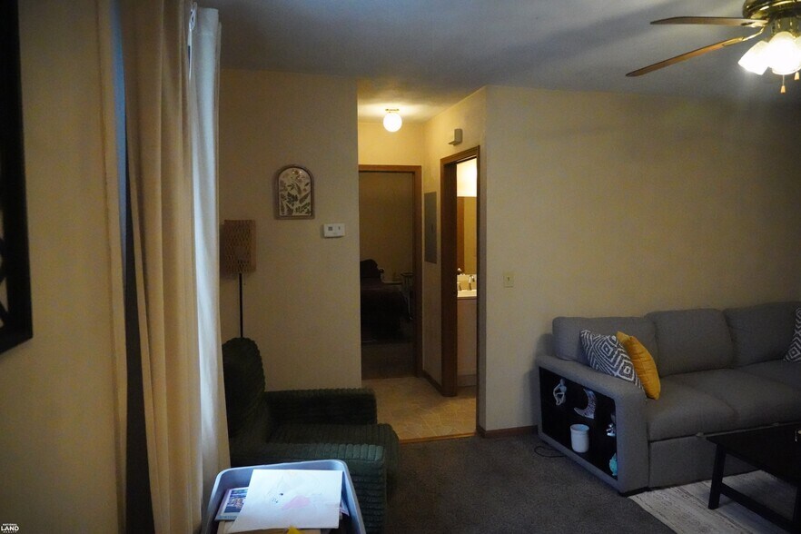 More Photos Of 7346 IL-15, Saint Libory Apartments For Sale