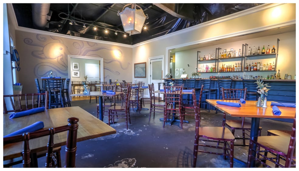 More Photos Of 555 Scenic Hwy, Pensacola Restaurant For Lease