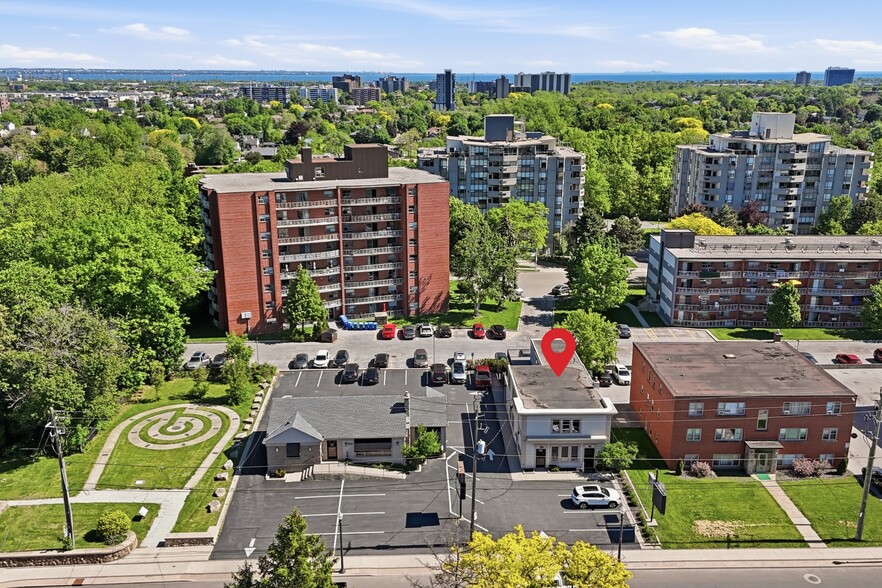 More Photos Of 58 King St W, Hamilton Office For Sale