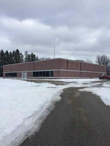 More Photos Of 410 Swartz Ct, Ionia Freestanding For Sale