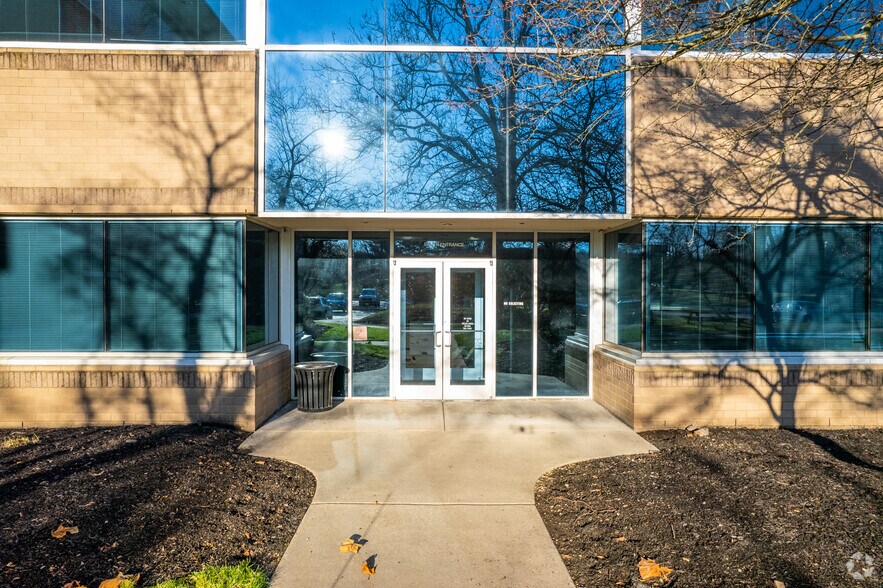 More Photos Of 925 Harvest Dr, Blue Bell Unknown For Lease