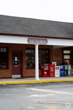 More Photos Of 4814 Stone Mountain Hwy, Lilburn Storefront For Lease