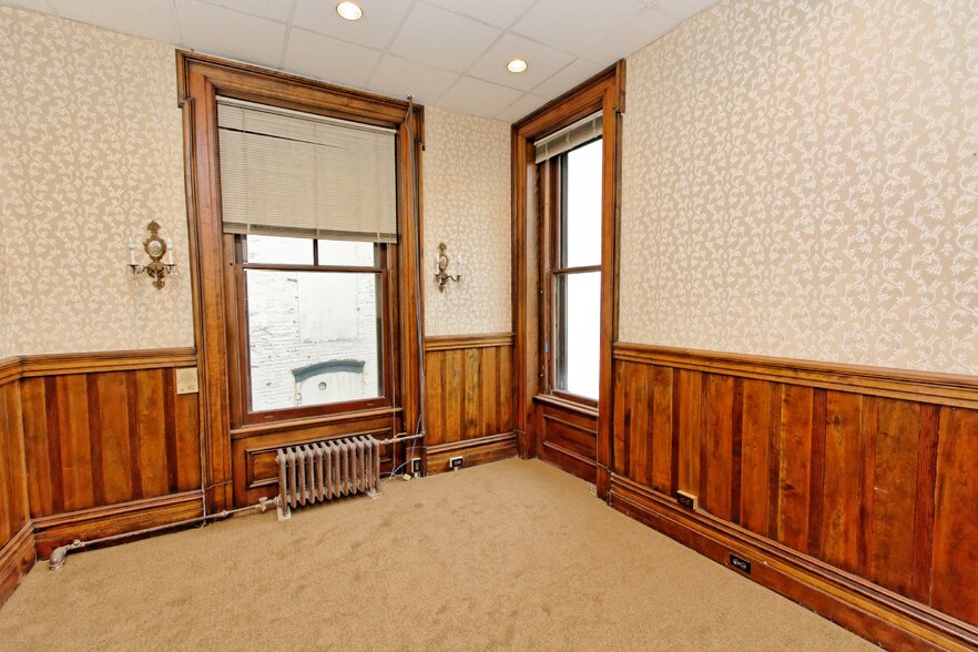 More Photos Of 600 Broadway, Albany Office For Sale