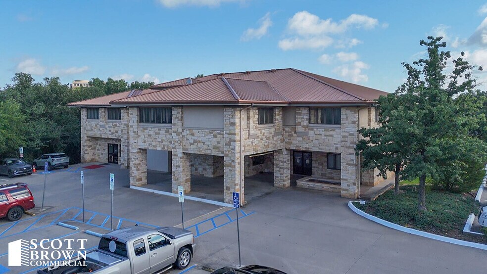 More Photos Of 3200 Colorado Blvd, Denton Healthcare For Lease