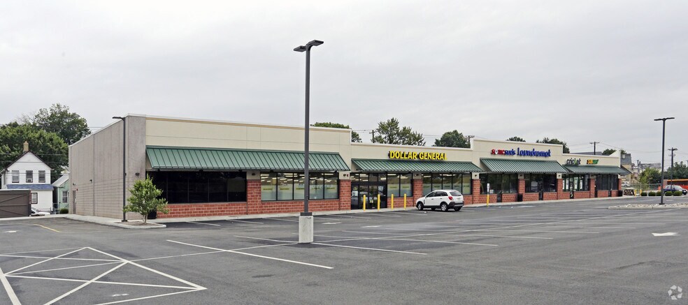 More Photos Of 801 Livingston St, Elizabeth Storefront For Lease