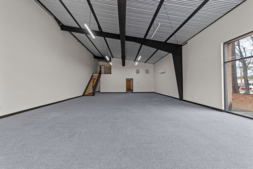 More Photos Of 1840 S Madison St, Whiteville Freestanding For Lease