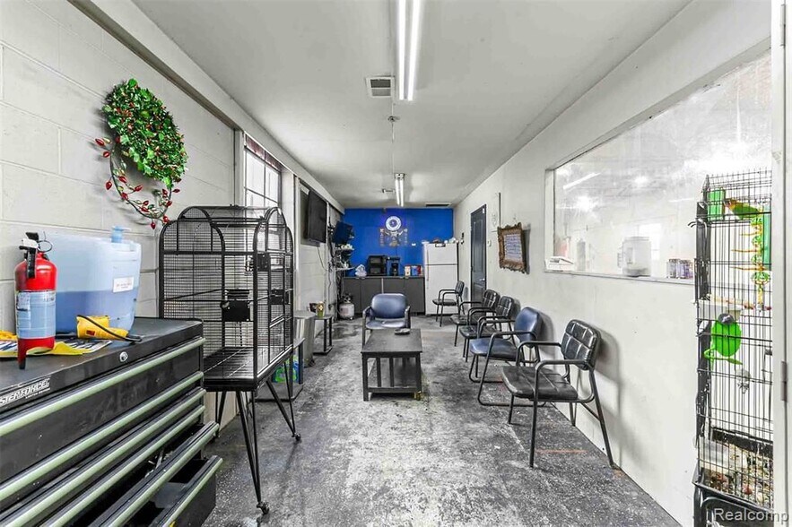 More Photos Of 27990 Wick Rd, Romulus Manufacturing For Sale