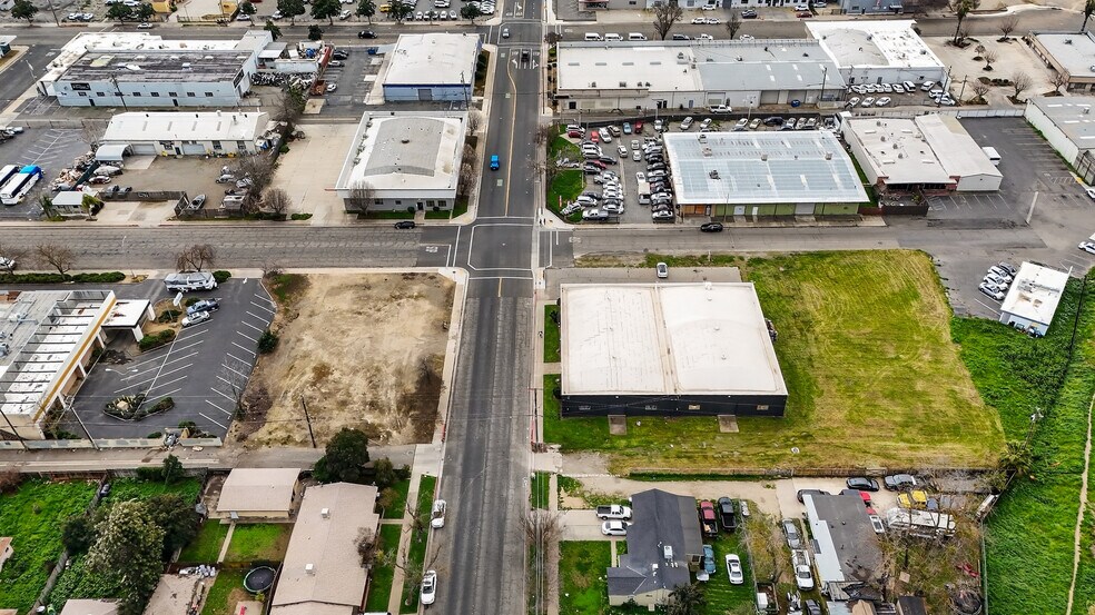 More Photos Of 1505-1507 W 18th St, Merced Warehouse For Lease